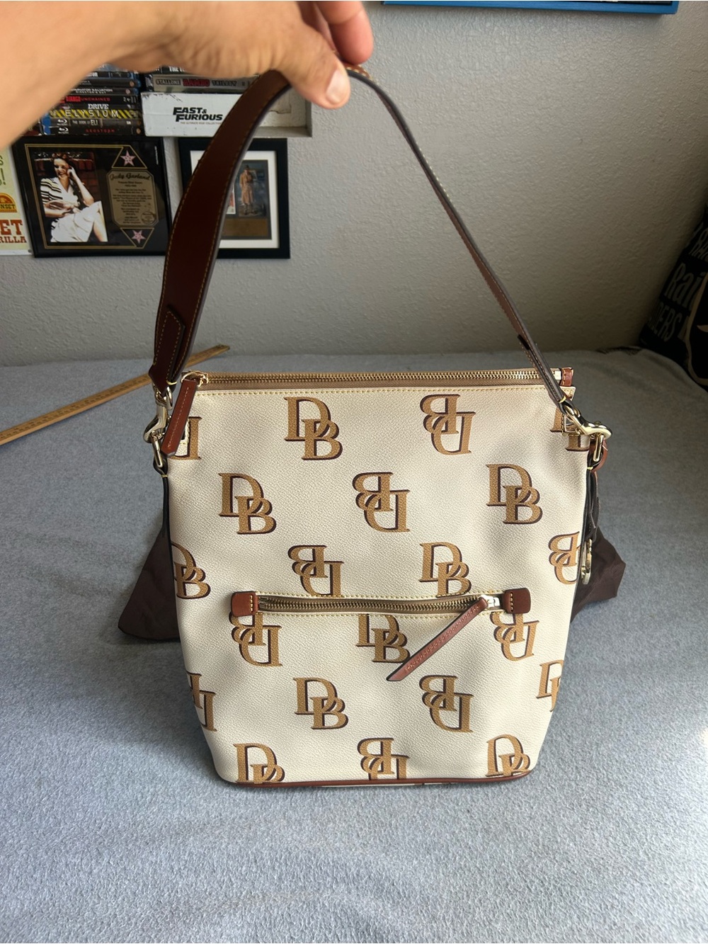Dooney & Bourke Monogram Large Leather Sac / Shoulder Ash 100% Authentic NWOT